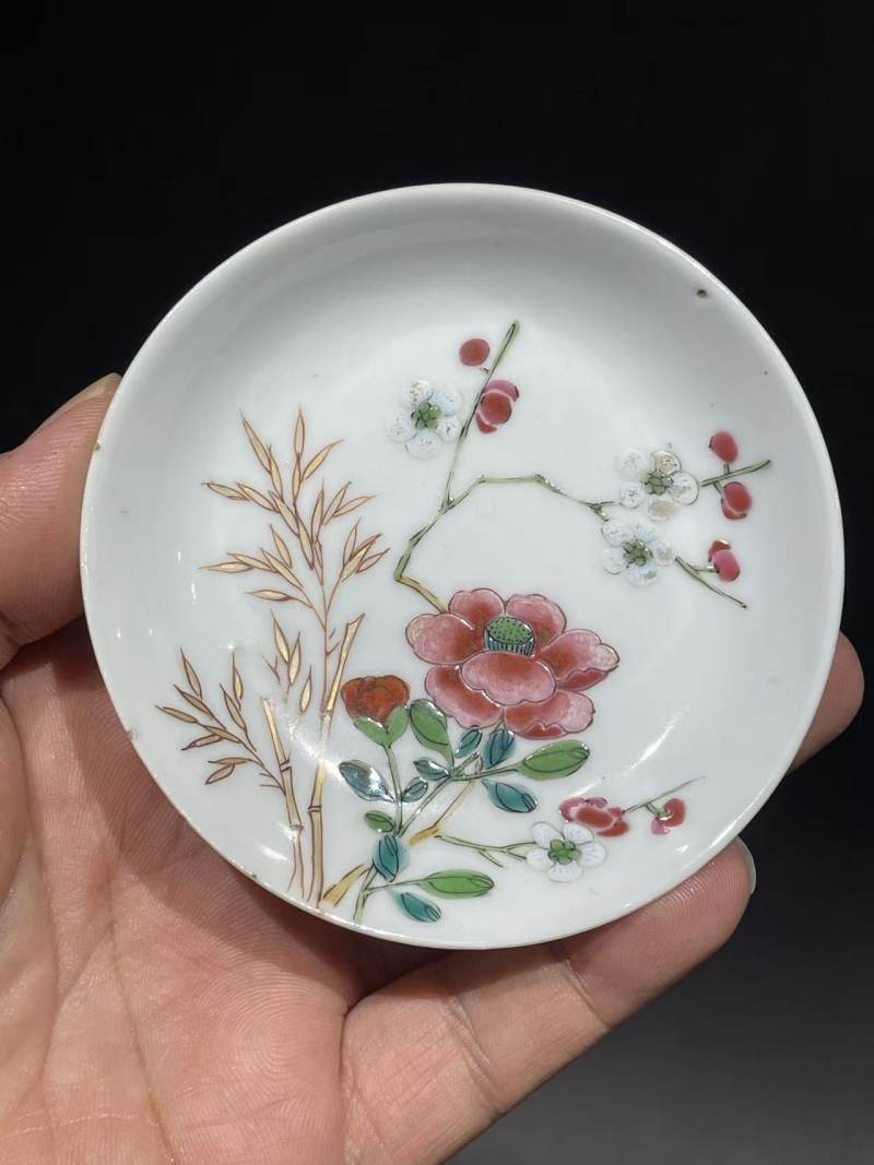 清雍正粉彩花卉纹杯碟一套 - 图2