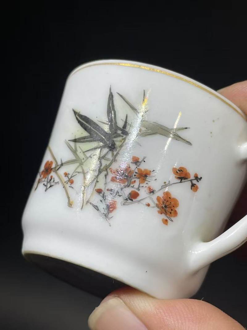 解放后粉彩梅竹双青纹把杯 - 图7