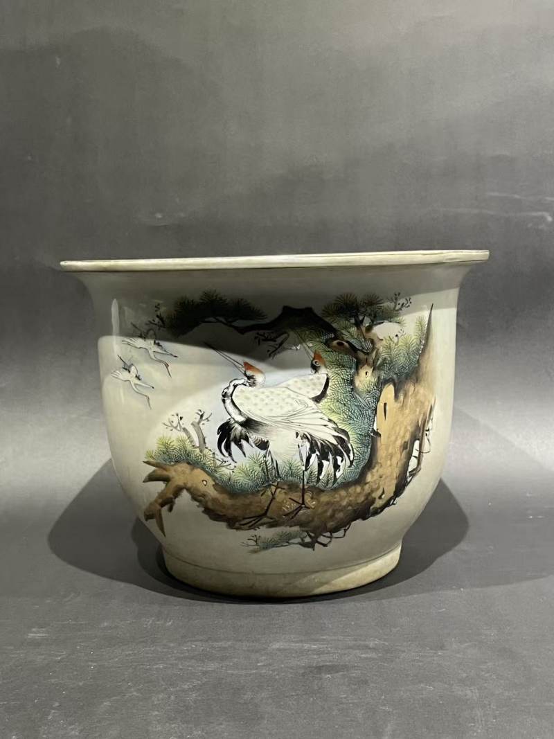 解放后粉彩松鹤延年花盆