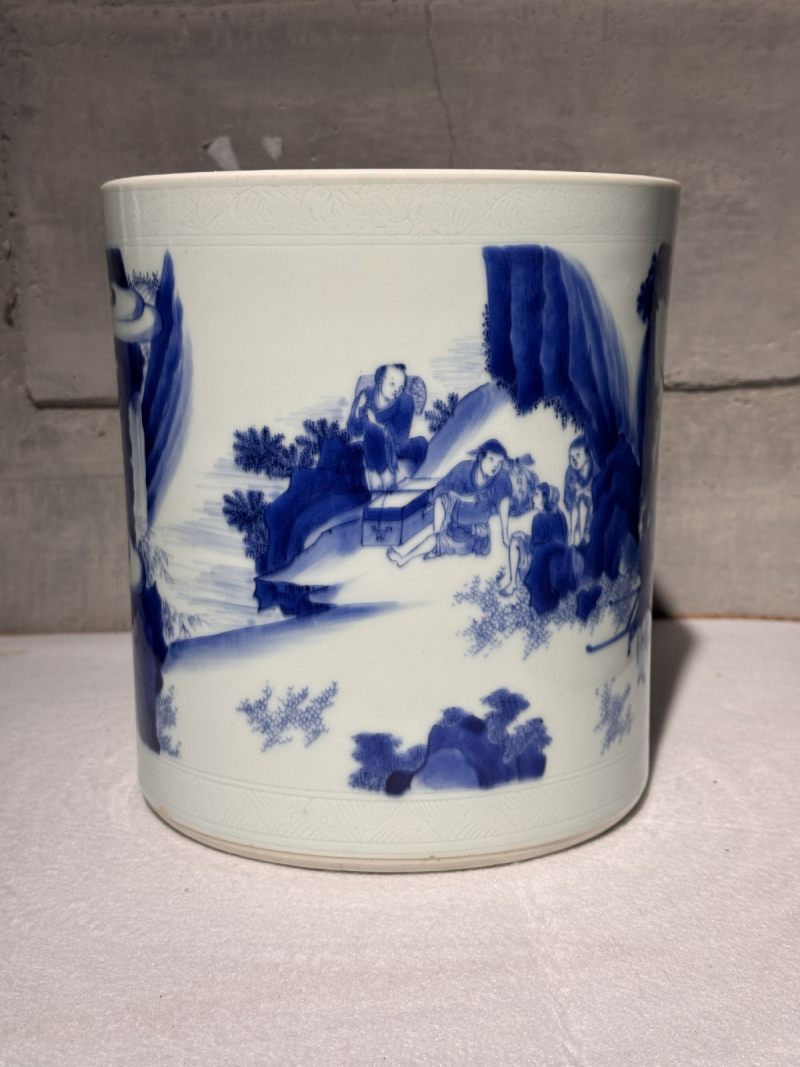 明崇祯 青花文王访贤图大笔海（配鎏金架） - 图5