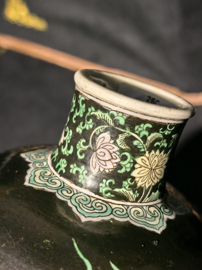 清康熙 臧窑乌金釉素三彩立龙莱菔尊 - 图27
