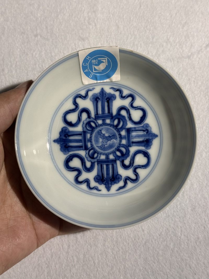 清雍正 青花梵文金刚杵纹盘 （一对） - 图21