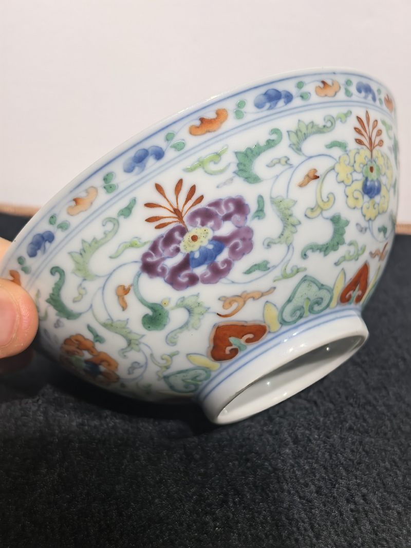 清雍正 斗彩西洋花卉纹碗 - 图6