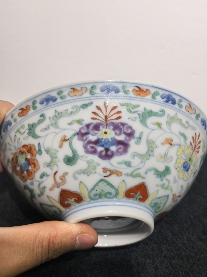 清雍正 斗彩西洋花卉纹碗 - 图9
