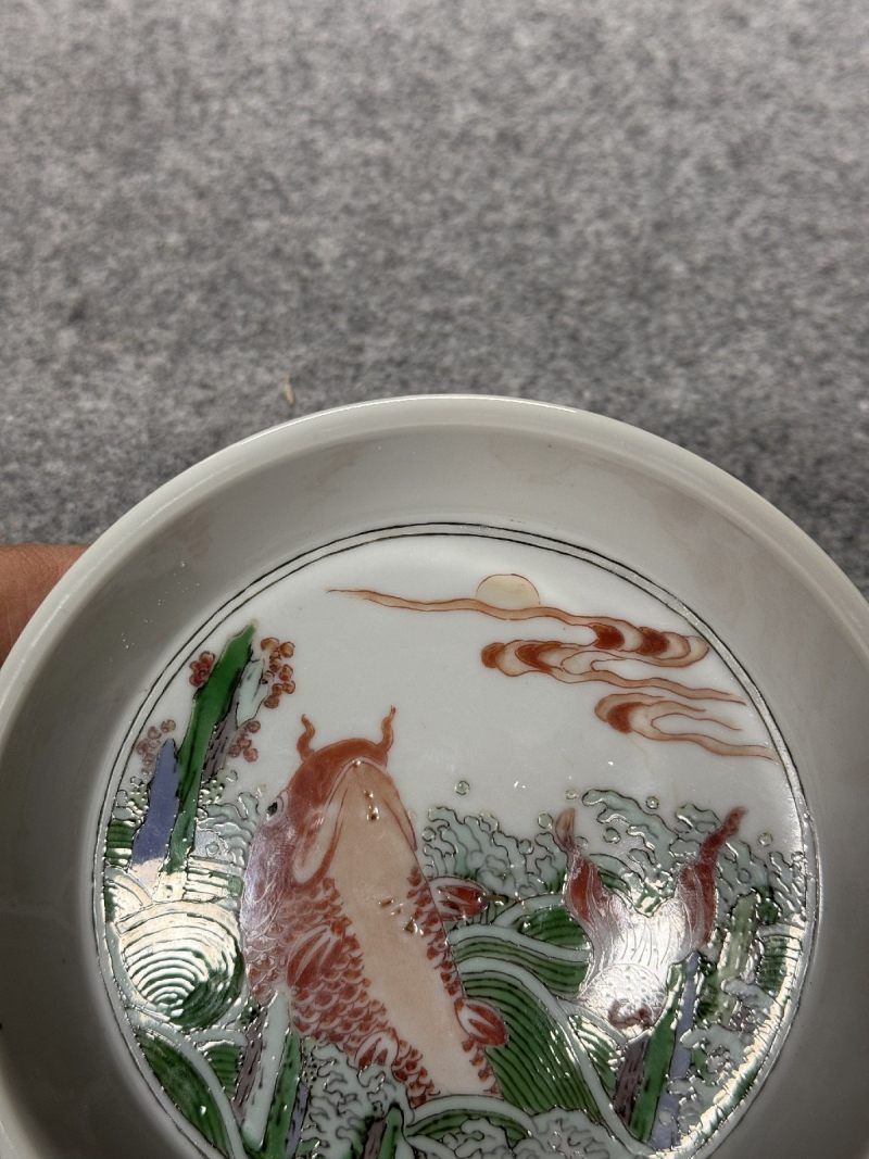 清康熙 臧窑五彩赤鲤朝日图洗 - 图12