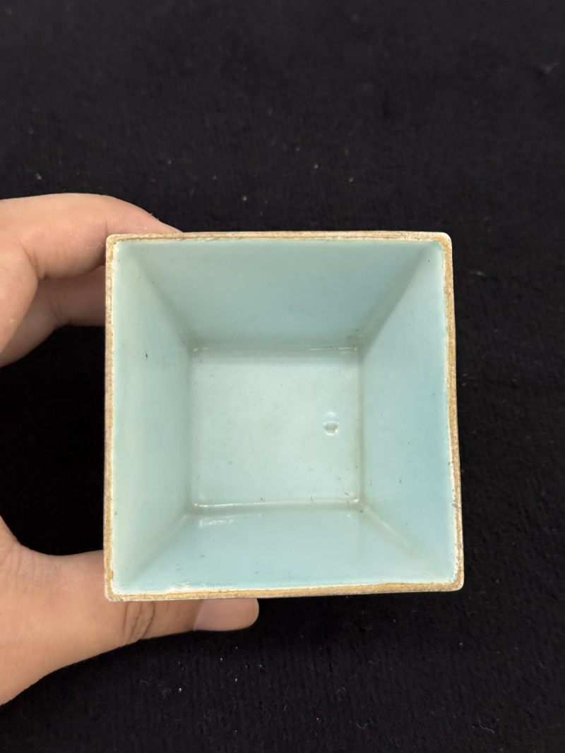 清乾隆 唐英制粉彩灵仙祝寿诗文方斗杯 - 图6