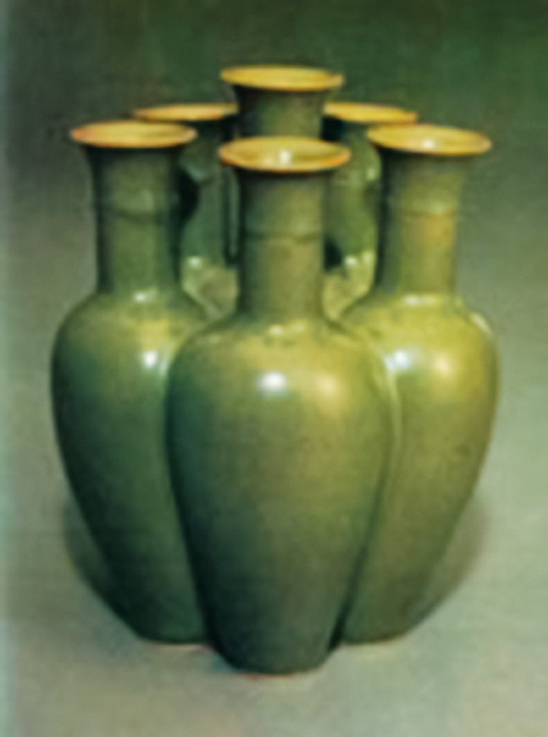 清乾隆 唐窑青花缠枝花卉纹六孔瓶（配座） - 图13