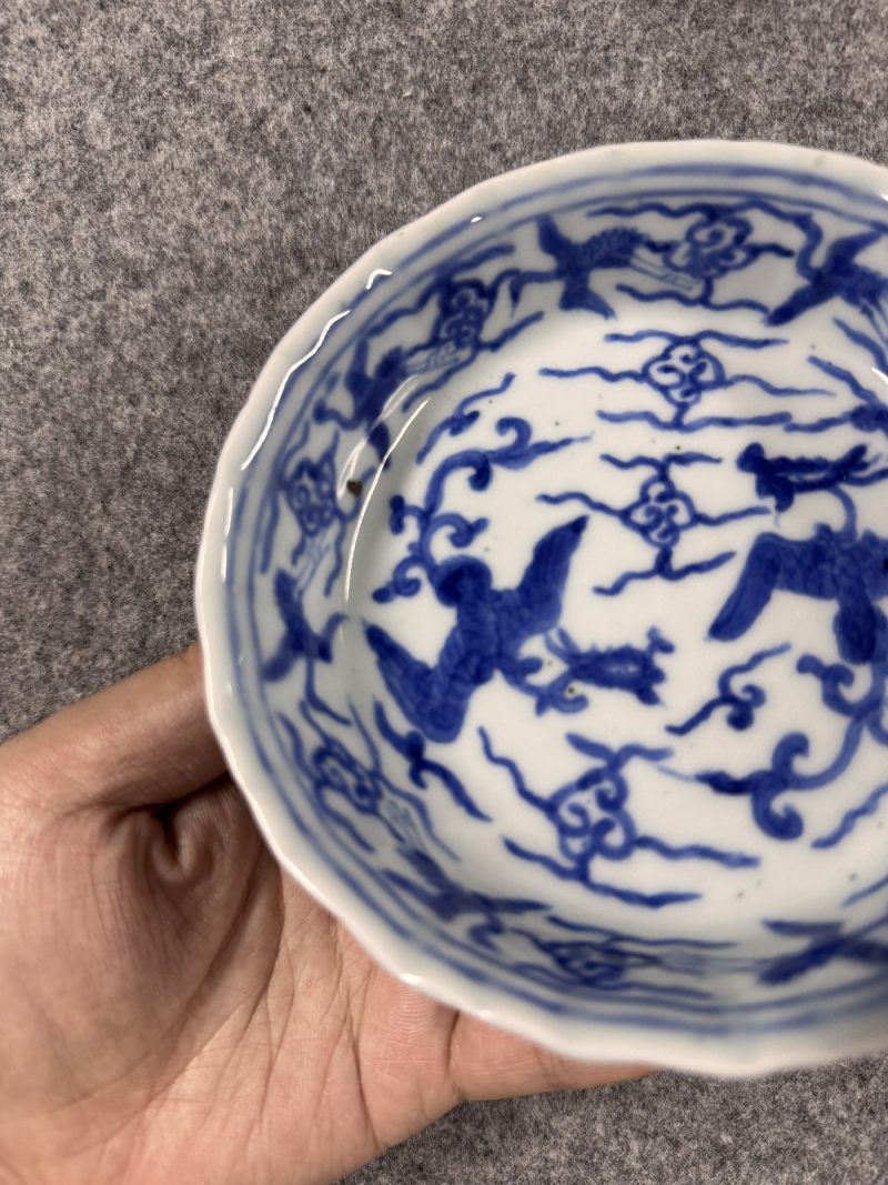 明嘉靖 青花双凤云鹤海棠洗 （一对） - 图17