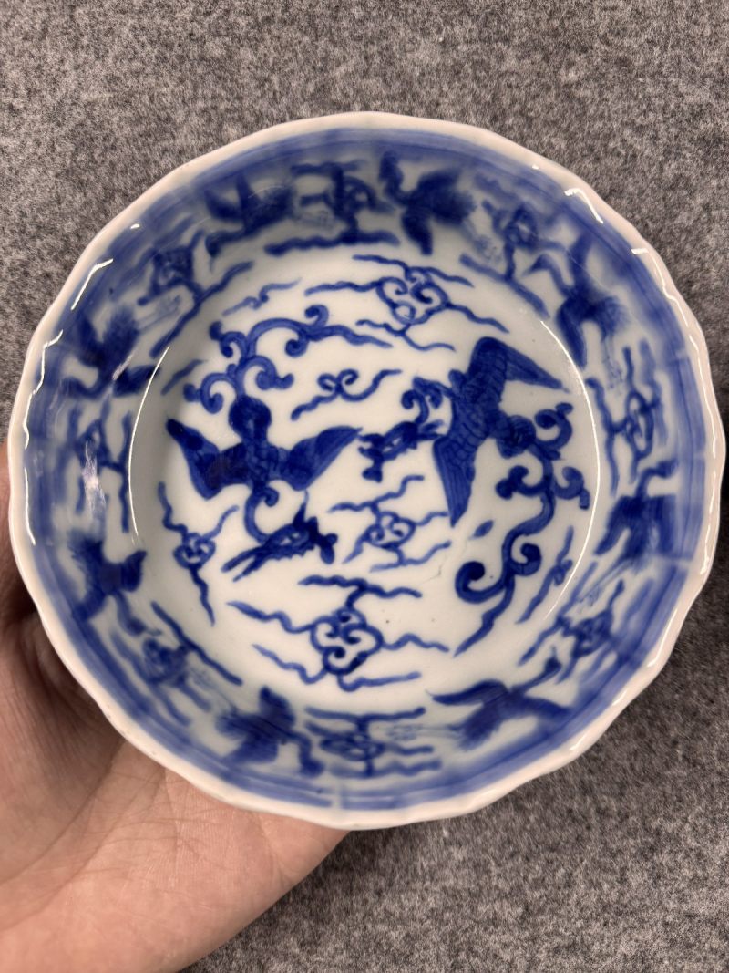 明嘉靖 青花双凤云鹤海棠洗 （一对） - 图18