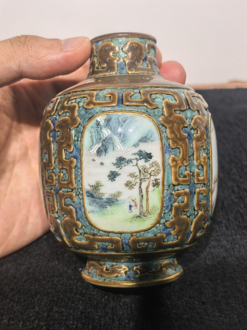 清乾隆 唐窑仿古铜釉描金四开光粉彩四季山水纹小尊 - 图16