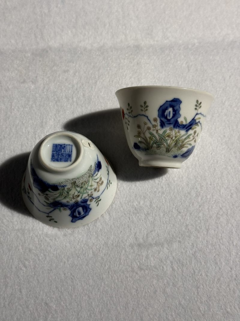 清乾隆 青花粉彩水仙纹花神杯 （一对） - 图4