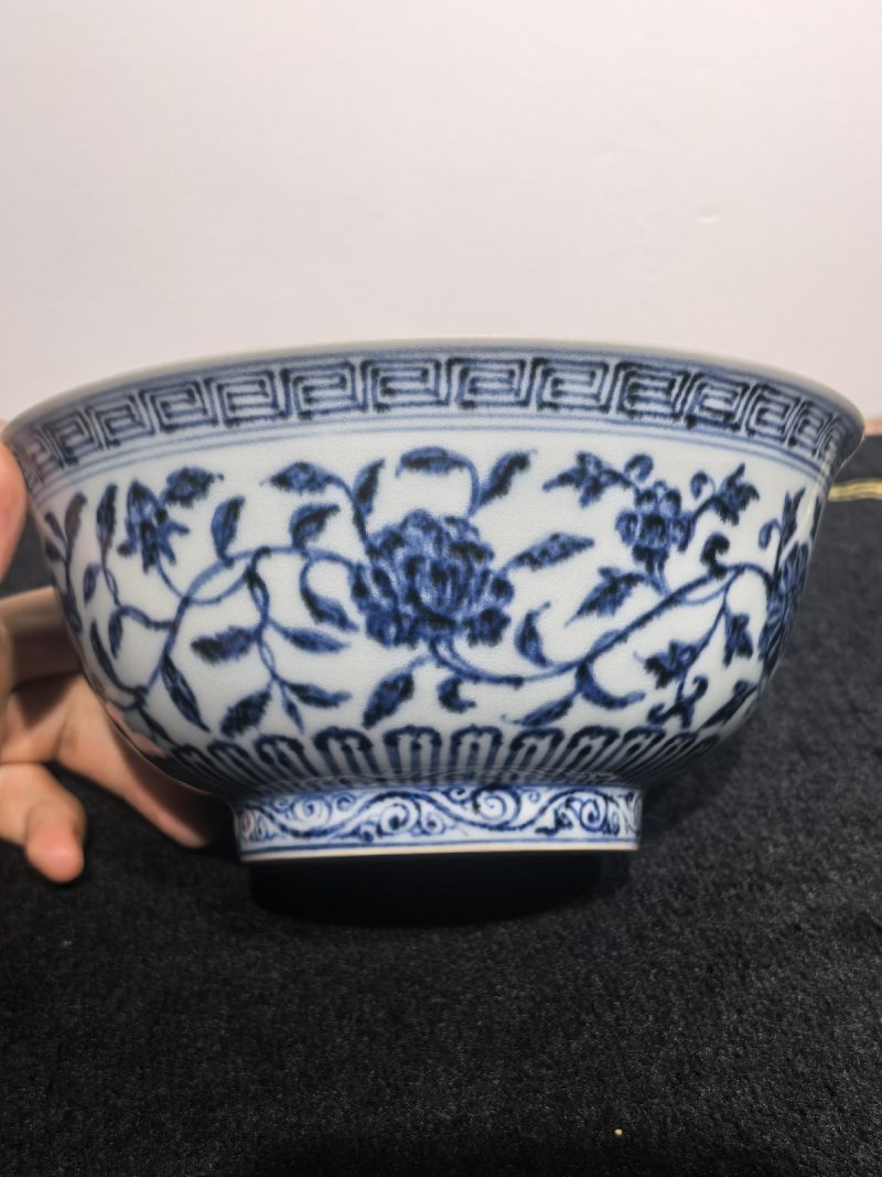 明永乐 内外青花缠枝莲纹撇口碗 - 图11
