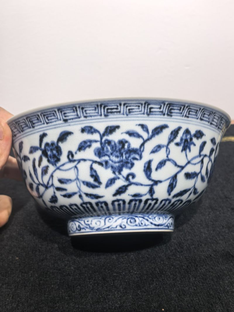 明永乐 内外青花缠枝莲纹撇口碗 - 图12