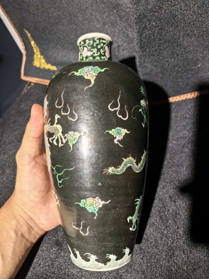 清康熙 臧窑乌金釉素三彩立龙莱菔尊 - 图19