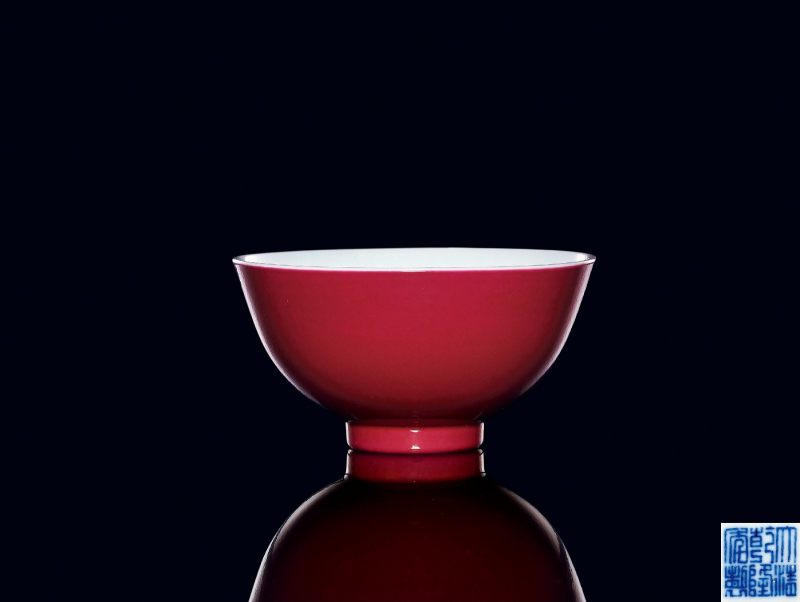 清乾隆 胭脂红釉茶碗 - 图1