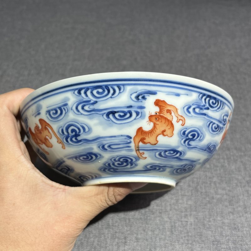 清光绪青花矾红洪福齐天纹碗 - 图5