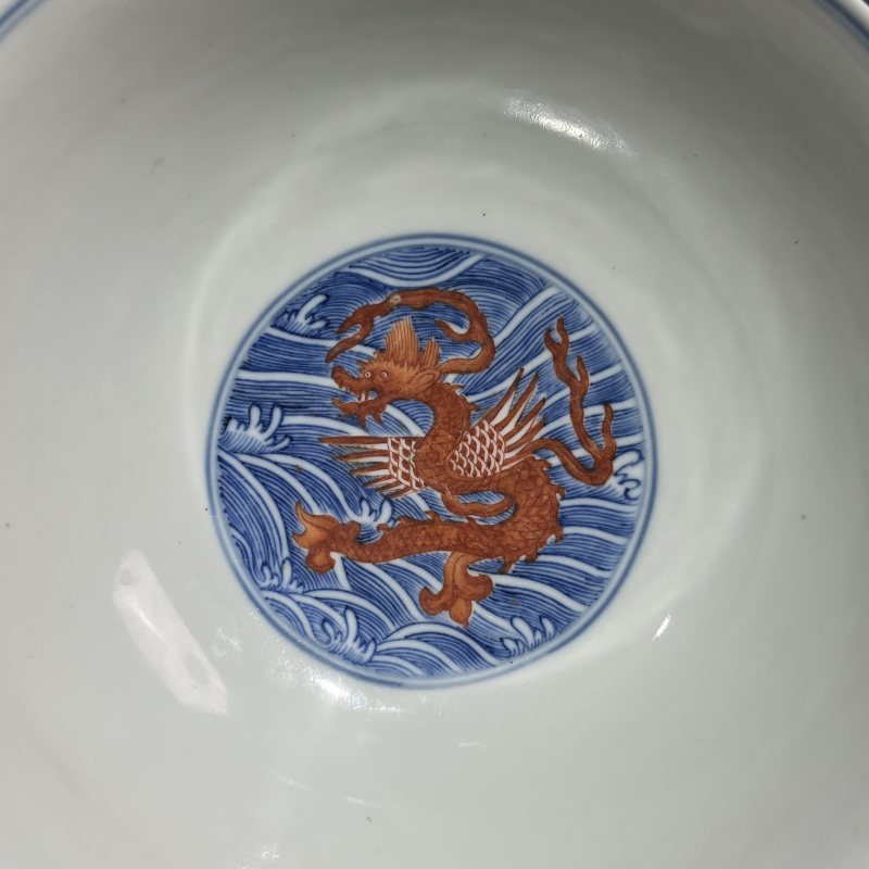 清光绪青花矾红海八怪纹碗 - 图7