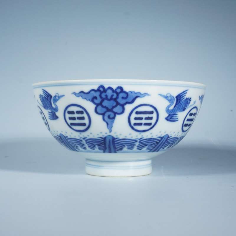 清光绪青花云鹤八卦纹碗 - 图1