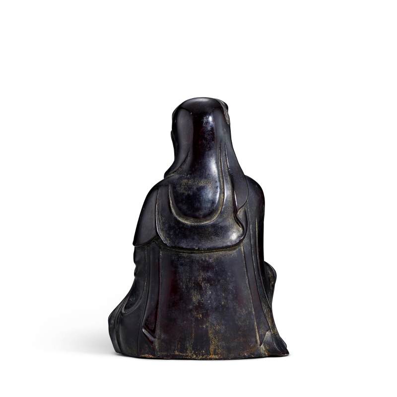 Two wood carvings and a wood and glass showcase | 木雕兩件及木雕玻璃展示盒一件 - 图6