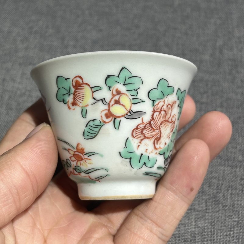 清早期五彩花卉杯一组八只 - 图26