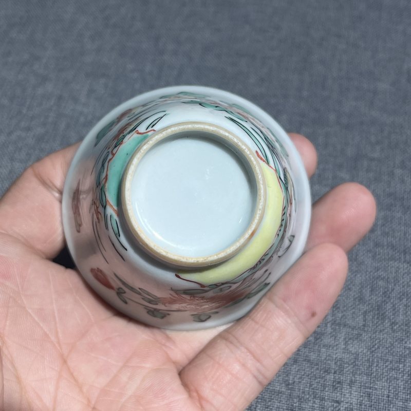 清早期五彩花卉杯一组八只 - 图28