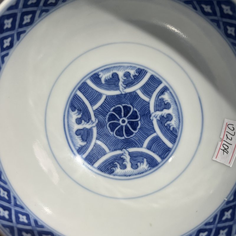 清光绪青花云鹤八卦纹碗 - 图8
