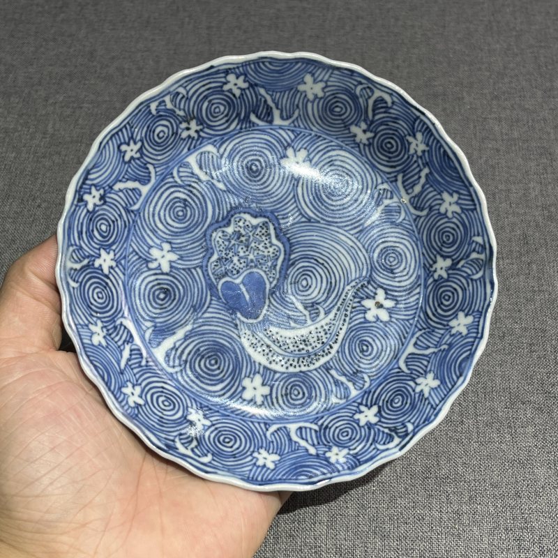 清康熙青花落花流水纹盘 - 图4