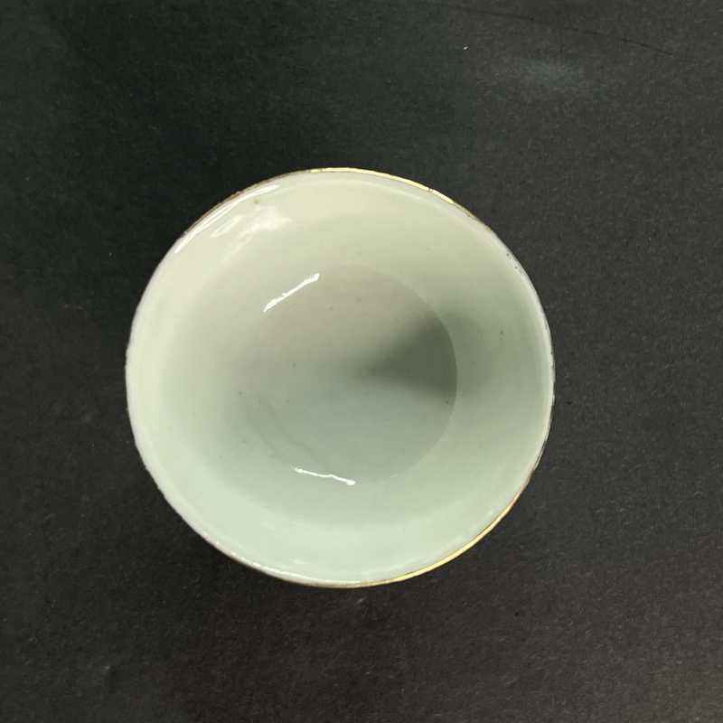 清 粉彩共蝶纹杯盏一组 - 图7