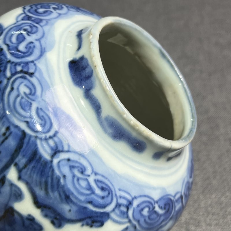 明万历青花人物盖罐一对 - 图12