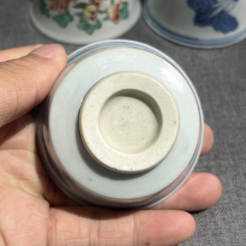清早期五彩花卉杯一组八只 - 图7