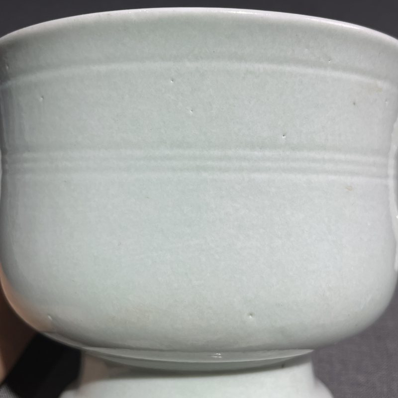 清光绪粉青釉暗刻弦纹双龙耳簋 - 图5