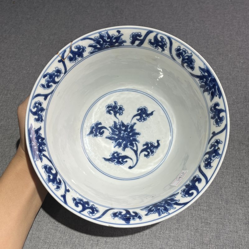 清康熙青花花卉纹撇口碗 - 图7