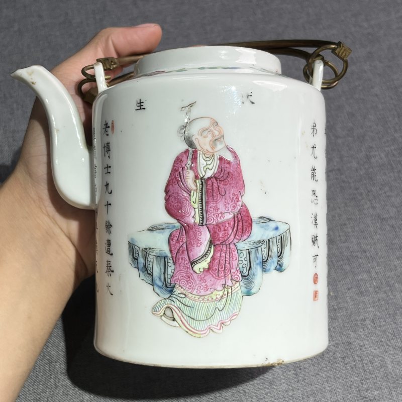 清咸丰粉彩无双谱人物壶 - 图9