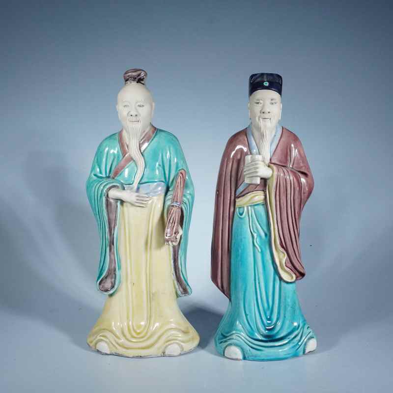 清晚期素三彩人物造像一对 - 图1