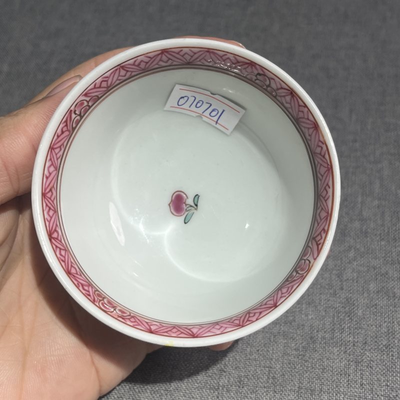 清雍正粉彩花鸟杯一对 - 图10