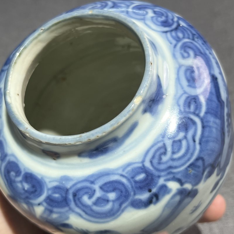 明万历青花人物盖罐一对 - 图22