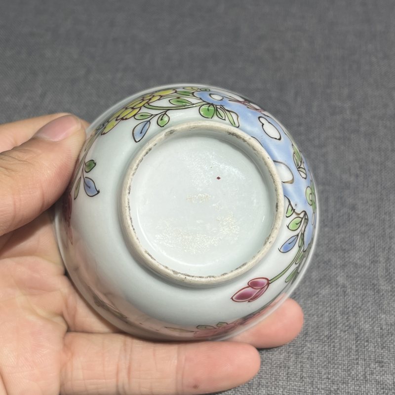 清雍正粉彩花鸟杯一对 - 图11