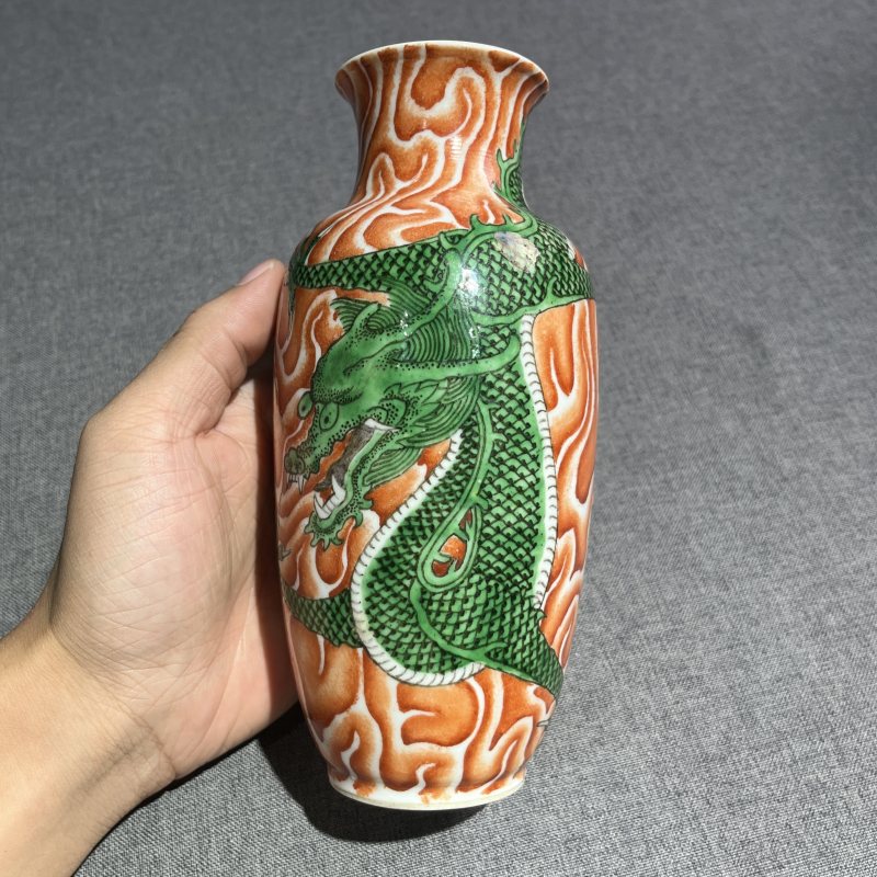 清晚期粉彩仿木纹釉龙纹灯笼瓶 - 图4