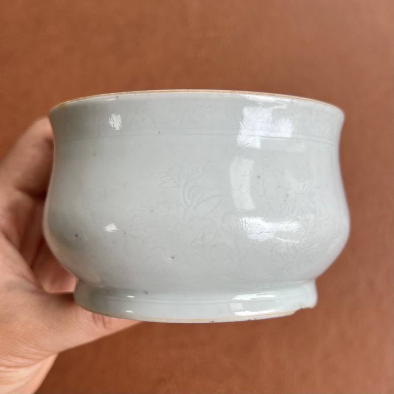 明崇祯 白釉暗刻洞石花鸟纹琴炉 - 图3