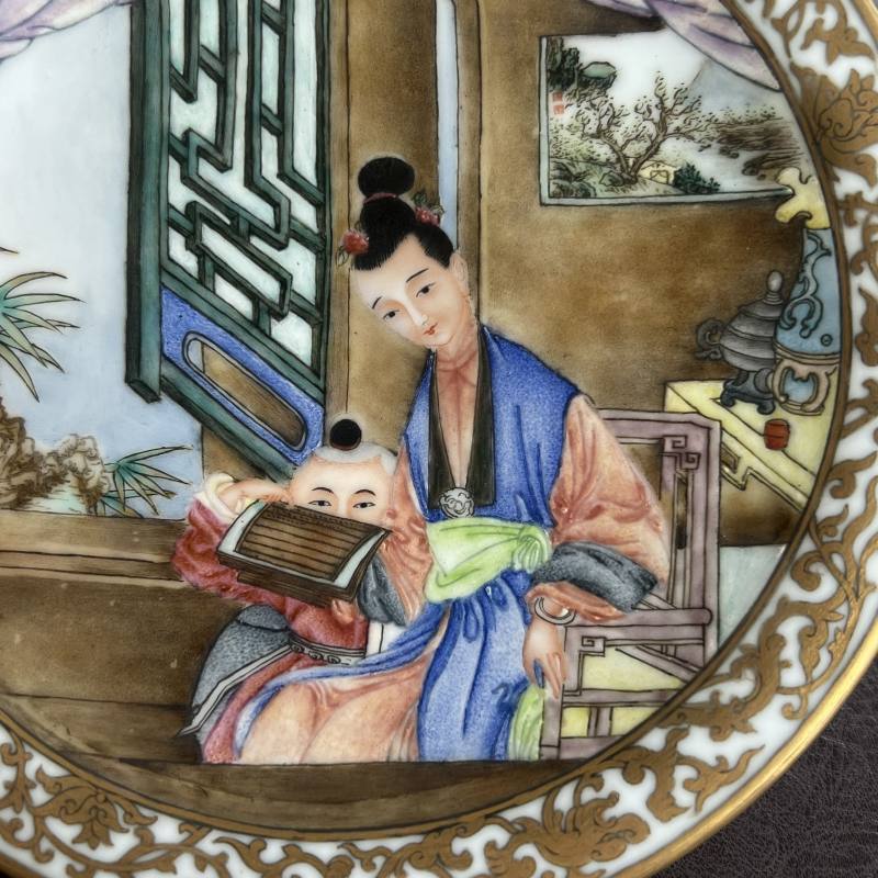 民国 外宝石蓝釉内珐琅彩课子图盘 - 图8