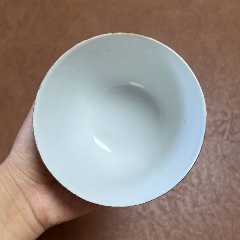 清 陈立春制粉彩福寿纹杯 - 图16