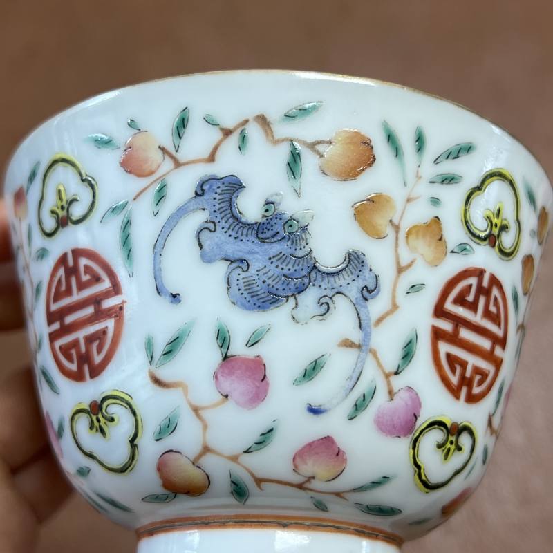 清 陈立春制粉彩福寿纹杯 - 图19