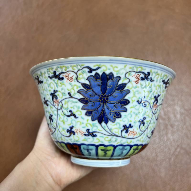 清同治 斗彩描金缠枝莲纹仰钟碗 - 图4