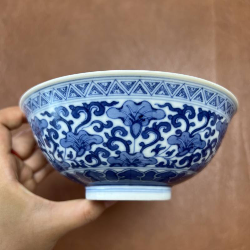 清道光 仿宣德青花缠枝苜蓿花纹碗 - 图5