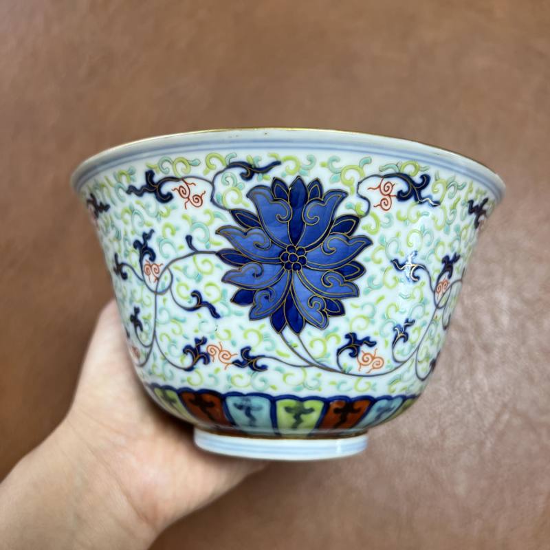 清同治 斗彩描金缠枝莲纹仰钟碗 - 图5