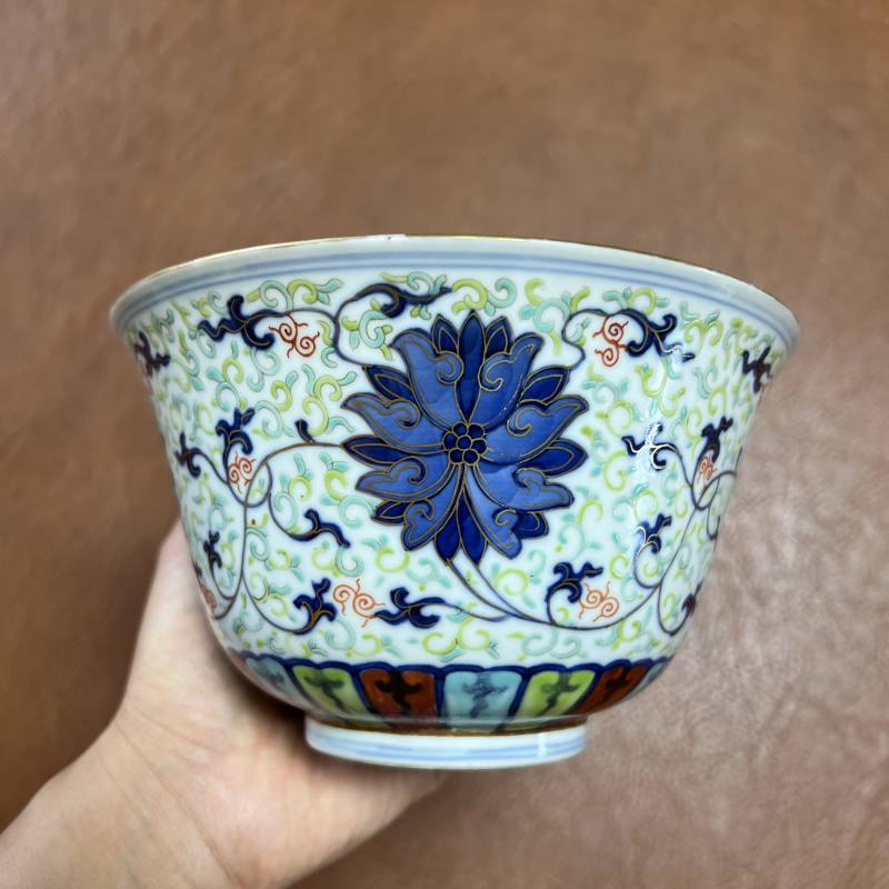 清同治 斗彩描金缠枝莲纹仰钟碗 - 图6
