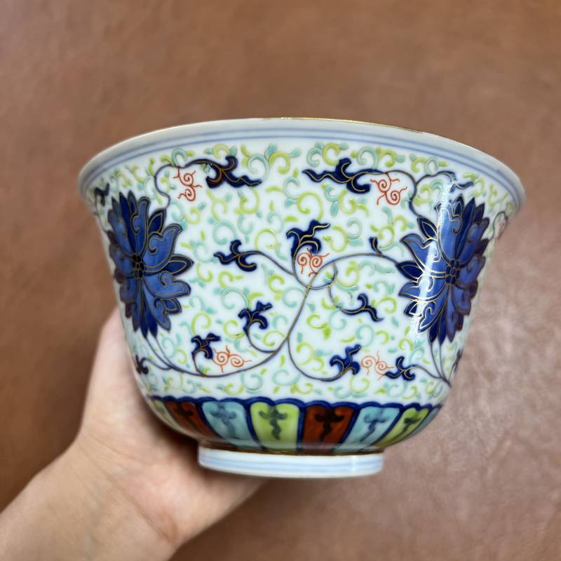 清同治 斗彩描金缠枝莲纹仰钟碗 - 图7
