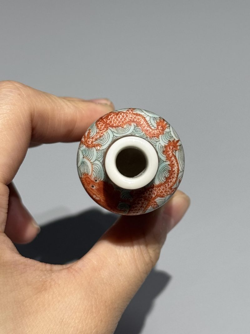    清道光 矾红云龙纹鼻烟壶 - 图8