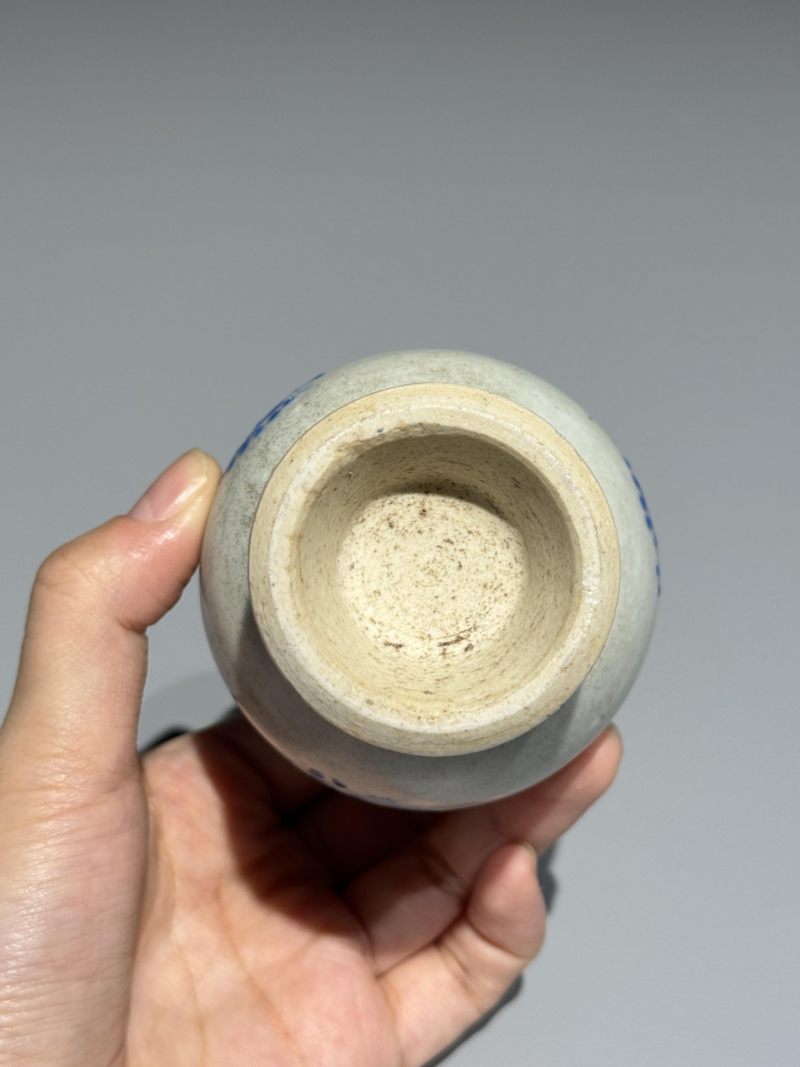    清雍正 蓝料团凤纹小梅瓶 - 图7