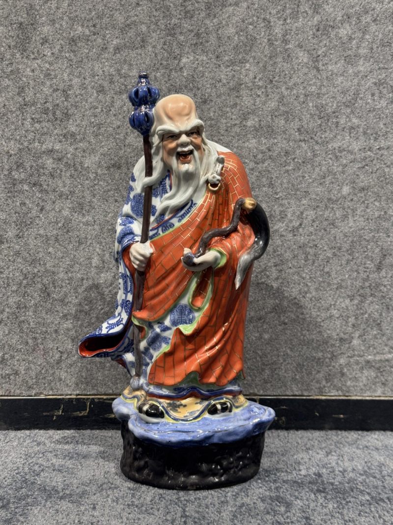    七十年代 青花加彩十八罗汉人物瓷塑 - 图28